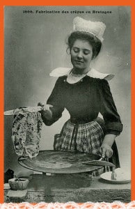 Fabrication des crêpes par une bretonne.